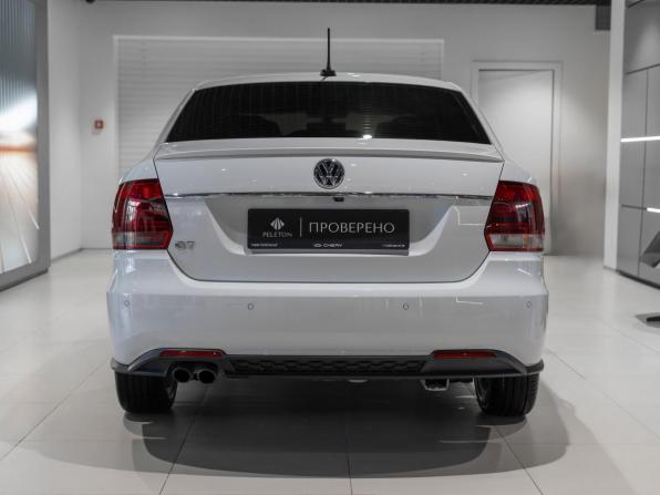 Volkswagen Polo V Рестайлинг с пробегом 2018 года, цена 1 540 000 рублей, 73854 км, седан, Автокод Объявления