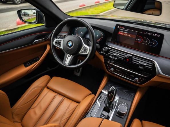 BMW 5 серии VII (G30/G31/G38) Рестайлинг с пробегом 2021 года, цена 5 199 000 рублей, 50102 км, седан, Автокод Объявления