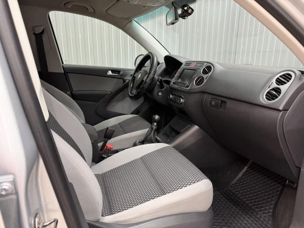 Volkswagen Tiguan I с пробегом 2010 года, цена 1 099 000 рублей, 144392 км, внедорожник, Автокод Объявления