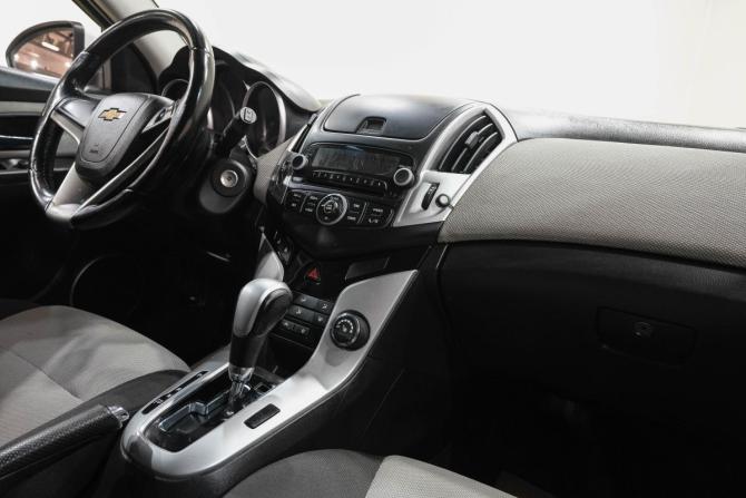 Chevrolet Cruze I Рестайлинг с пробегом 2014 года, цена 749 000 рублей, 221500 км, хэтчбек, Автокод Объявления