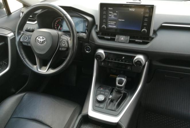 Toyota RAV4 V (XA50) с пробегом 2020 года, цена 3 950 000 рублей, 40818 км, внедорожник, Автокод Объявления