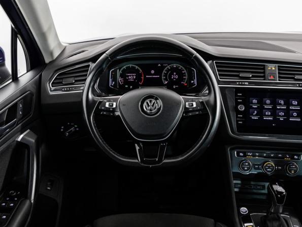 Volkswagen Tiguan II с пробегом 2018 года, цена 2 499 000 рублей, 122287 км, внедорожник, Автокод Объявления