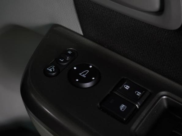 Honda Stepwgn V с пробегом 2017 года, цена 1 909 000 рублей, 41781 км, минивэн, Автокод Объявления