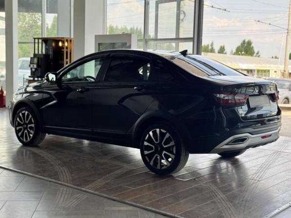 Lada (ВАЗ) Vesta I Рестайлинг (NG) с пробегом 2024 года, цена 1 299 000 рублей, 9856 км, седан, Автокод Объявления