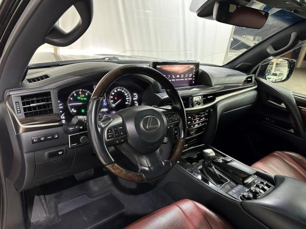 Lexus LX III Рестайлинг 2 с пробегом 2016 года, цена 6 700 000 рублей, 171491 км, внедорожник, Автокод Объявления