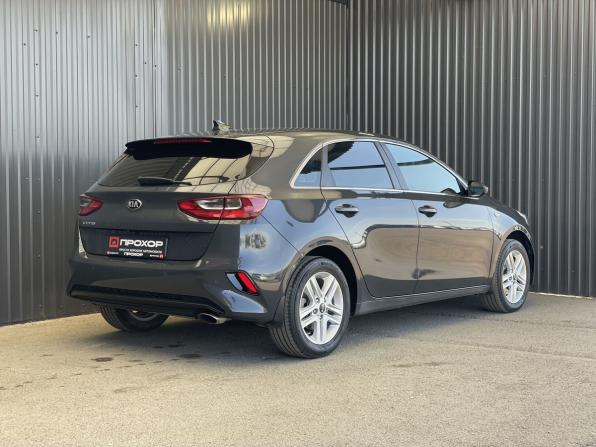 Kia Ceed III с пробегом 2019 года, цена 1 677 000 рублей, 113086 км, хэтчбек, Автокод Объявления