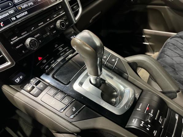 Porsche Cayenne II Рестайлинг (958) с пробегом 2015 года, цена 3 000 000 рублей, 153748 км, внедорожник, Автокод Объявления