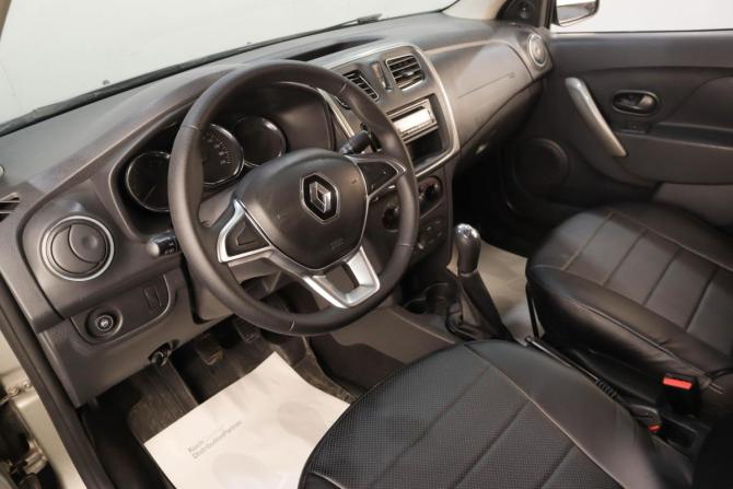Renault Logan II с пробегом 2018 года, цена 599 000 рублей, 153300 км, седан, Автокод Объявления