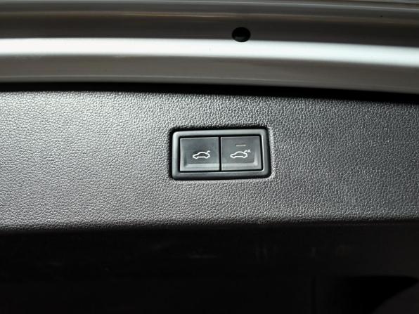 Volkswagen Tiguan II с пробегом 2018 года, цена 2 650 000 рублей, 105103 км, внедорожник, Автокод Объявления