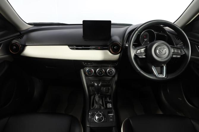 Mazda CX-3 I Рестайлинг с пробегом 2022 года, цена 2 189 000 рублей, 37000 км, внедорожник, Автокод Объявления
