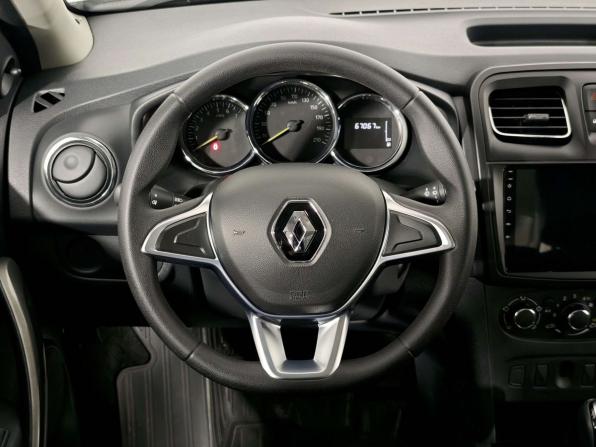 Renault Logan II Рестайлинг с пробегом 2018 года, цена 1 045 000 рублей, 65000 км, седан, Автокод Объявления