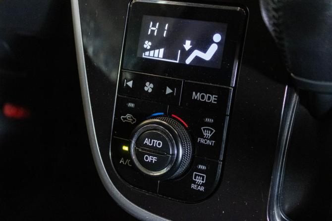 Daihatsu Move VI Рестайлинг с пробегом 2018 года, цена 950 000 рублей, 50861 км, минивэн, Автокод Объявления