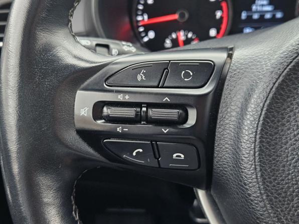 Kia Rio IV с пробегом 2020 года, цена 1 651 000 рублей, 101114 км, хэтчбек, Автокод Объявления