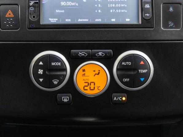 Nissan Tiida I с пробегом 2007 года, цена 648 000 рублей, 245000 км, хэтчбек, Автокод Объявления