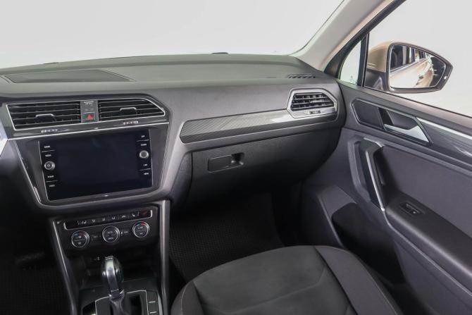 Volkswagen Tiguan II с пробегом 2017 года, цена 2 949 000 рублей, 107860 км, внедорожник, Автокод Объявления