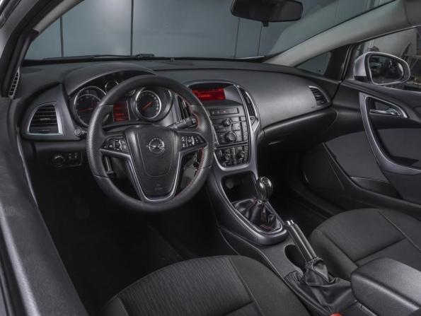 Opel Astra J Рестайлинг с пробегом 2014 года, цена 830 000 рублей, 182645 км, хэтчбек, Автокод Объявления