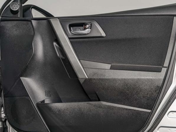 Toyota Auris II с пробегом 2013 года, цена 1 095 000 рублей, 181135 км, хэтчбек, Автокод Объявления