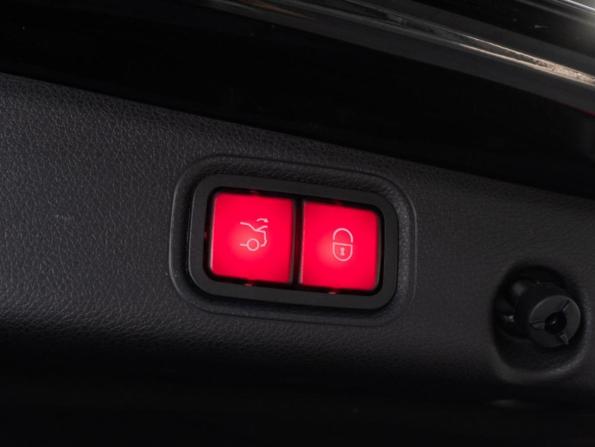 Mercedes-Benz E-Класс V (W213 S213 C238) Рестайлинг с пробегом 2021 года, цена 6 199 000 рублей, 75339 км, седан, Автокод Объявления