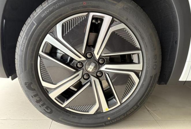 Новый Geely EX5 Гибрид 2026 года, цена 3 829 990 рублей, внедорожник, Автокод Объявления