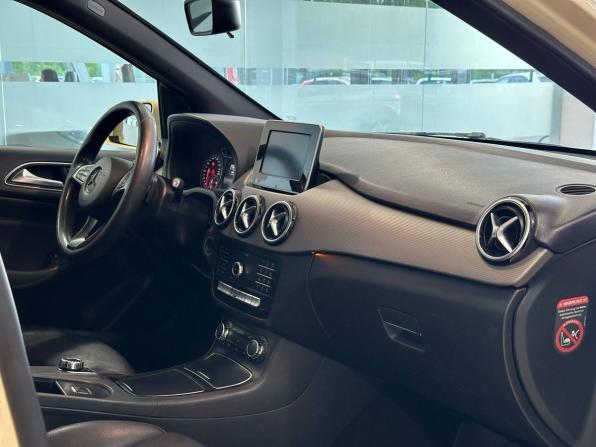 Mercedes-Benz B-Класс II (W246) Рестайлинг с пробегом 2017 года, цена 1 575 000 рублей, 136170 км, хэтчбек, Автокод Объявления