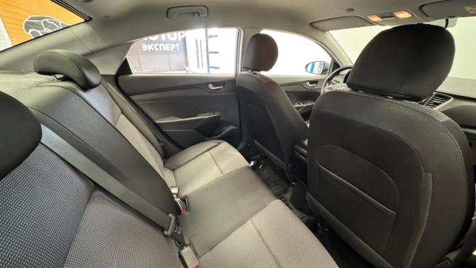 Hyundai Solaris II с пробегом 2017 года, цена 1 145 000 рублей, 75359 км, седан, Автокод Объявления