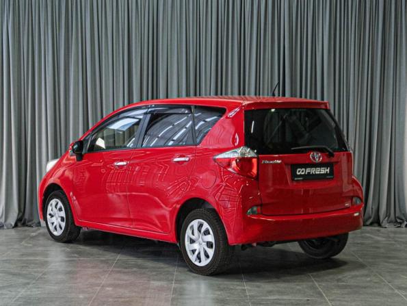 Toyota Ractis II с пробегом 2012 года, цена 1 069 000 рублей, 135300 км, хэтчбек, Автокод Объявления