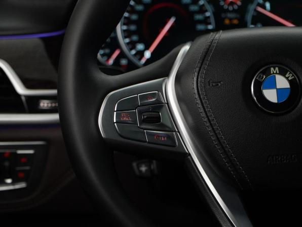 BMW 7 серии VI (G11/G12) с пробегом 2016 года, цена 4 050 000 рублей, 161766 км, седан, Автокод Объявления