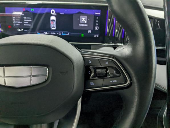 Geely Atlas II с пробегом 2024 года, цена 3 090 000 рублей, 17382 км, внедорожник, Автокод Объявления