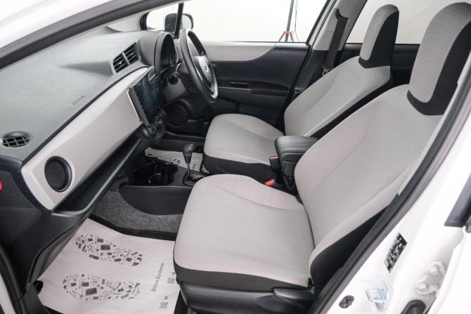 Toyota Vitz III (XP130) с пробегом 2011 года, цена 889 000 рублей, 26000 км, хэтчбек, Автокод Объявления