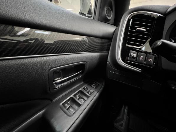 Mitsubishi Outlander III Рестайлинг 3 с пробегом 2020 года, цена 2 650 000 рублей, 63500 км, внедорожник, Автокод Объявления