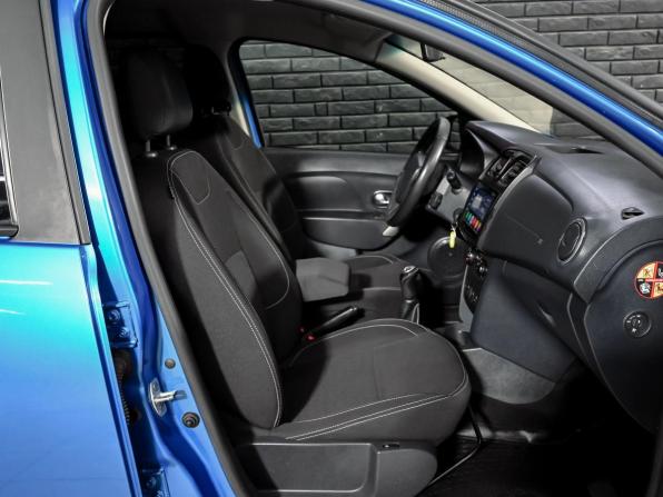 Renault Sandero II с пробегом 2015 года, цена 550 000 рублей, 213359 км, хэтчбек, Автокод Объявления