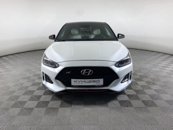Hyundai Veloster II с пробегом 2019 года, цена 1 700 000 рублей, 66712 км, хэтчбек, Автокод Объявления