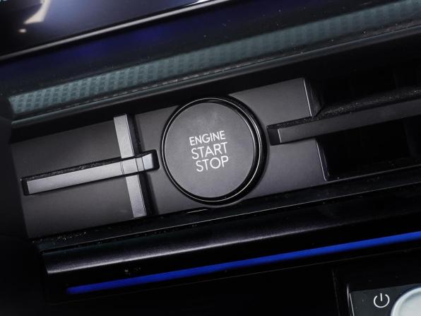 Hyundai Santa Fe V (MX5) с пробегом 2025 года, цена 6 930 000 рублей, 5815 км, внедорожник, Автокод Объявления