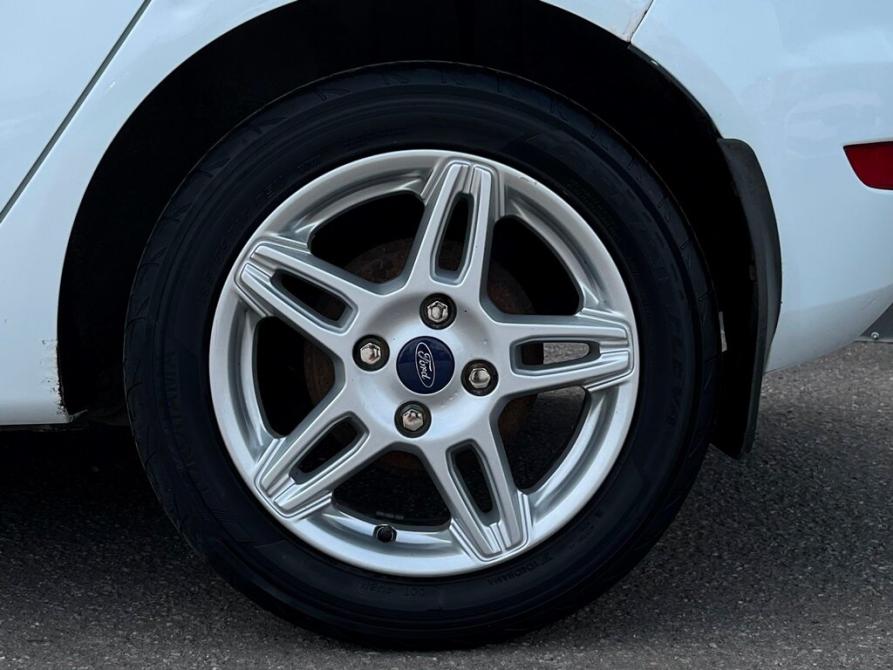 Ford Fiesta Mk6 Рестайлинг Санкт-Петербург  - изображение 25
