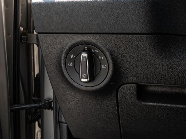 Skoda Karoq I с пробегом 2021 года, цена 2 445 000 рублей, 76092 км, внедорожник, Автокод Объявления