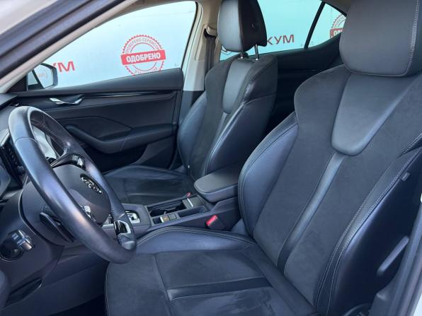 Skoda Octavia IV (A8) с пробегом 2020 года, цена 2 299 000 рублей, 98783 км, лифтбек, Автокод Объявления