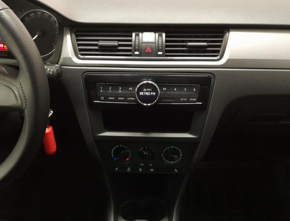 Skoda Rapid I с пробегом 2015 года, цена 779 000 рублей, 180622 км, лифтбек, Автокод Объявления