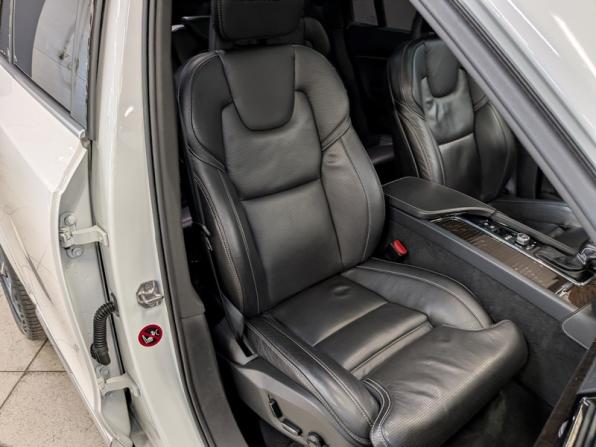 Volvo XC90 II с пробегом 2015 года, цена 3 650 000 рублей, 130000 км, внедорожник, Автокод Объявления