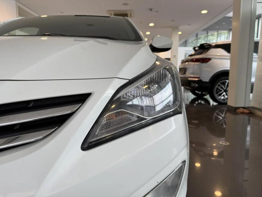 Hyundai Solaris I Рестайлинг Подольск  - изображение 22