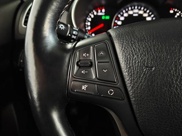Kia Sorento II Рестайлинг с пробегом 2018 года, цена 2 170 000 рублей, 100753 км, внедорожник, Автокод Объявления