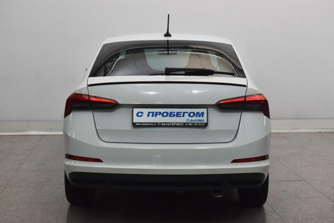 Skoda Rapid II с пробегом 2021 года, цена 1 390 000 рублей, 212493 км, лифтбек, Автокод Объявления