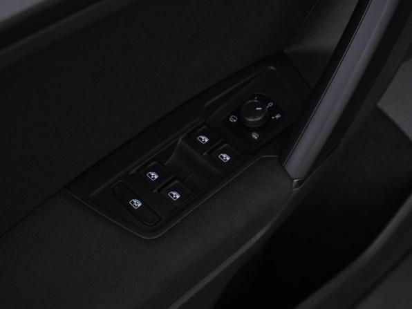 Volkswagen Tiguan II Рестайлинг с пробегом 2020 года, цена 2 849 077 рублей, 53316 км, внедорожник, Автокод Объявления