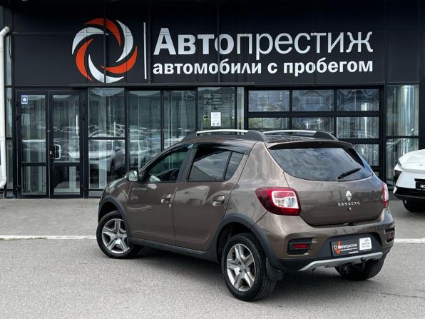 Renault Sandero II Рестайлинг с пробегом 2020 года, цена 1 049 000 рублей, 50300 км, хэтчбек, Автокод Объявления