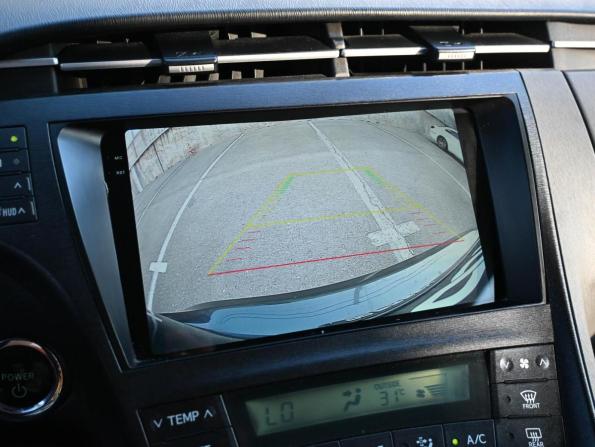 Toyota Prius III Рестайлинг (XW30) с пробегом 2011 года, цена 949 000 рублей, 367061 км, лифтбек, Автокод Объявления