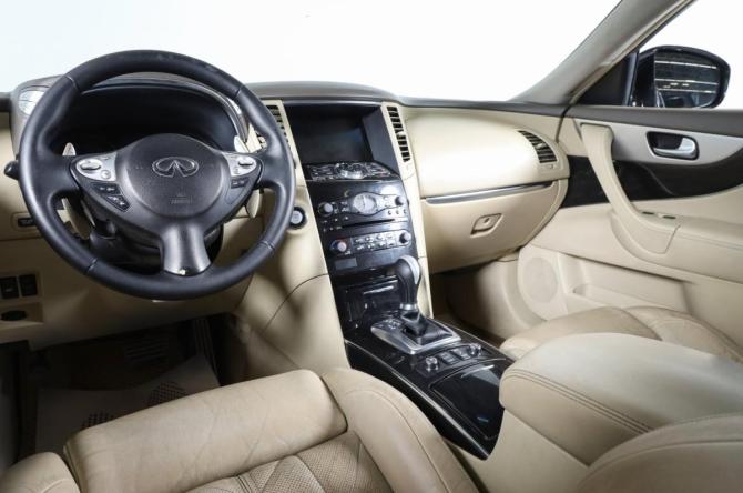Infiniti FX II (S51) Рестайлинг с пробегом 2013 года, цена 1 949 000 рублей, 210000 км, внедорожник, Автокод Объявления