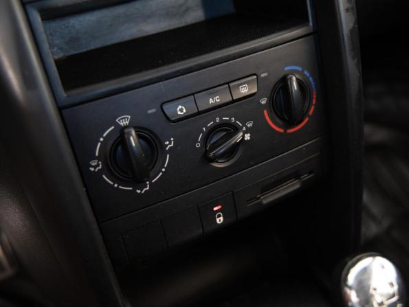 Peugeot 207 I с пробегом 2008 года, цена 299 000 рублей, 196000 км, хэтчбек, Автокод Объявления