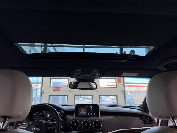 Kia Stinger I с пробегом 2018 года, цена 2 515 000 рублей, 78162 км, лифтбек, Автокод Объявления