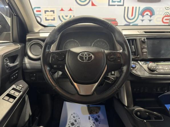 Toyota RAV4 IV (XA40) Рестайлинг с пробегом 2018 года, цена 2 899 000 рублей, 103000 км, внедорожник, Автокод Объявления