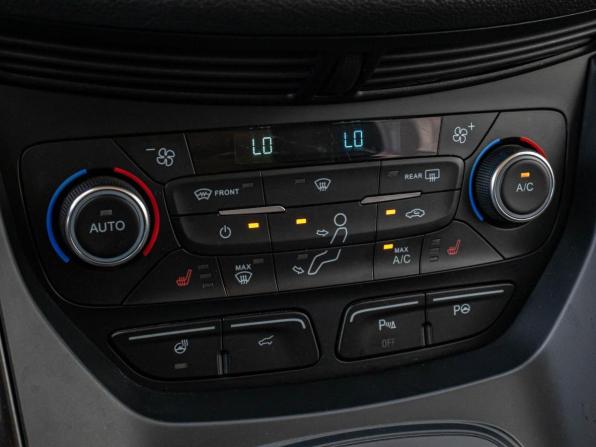 Ford Kuga II с пробегом 2016 года, цена 2 098 000 рублей, 112597 км, внедорожник, Автокод Объявления