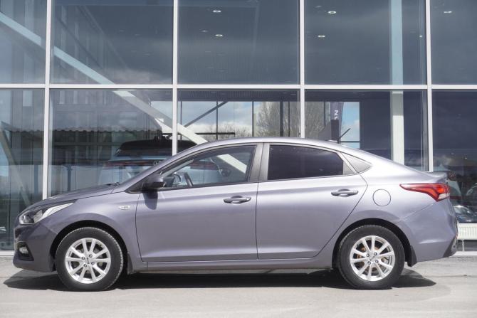 Hyundai Solaris II с пробегом 2017 года, цена 1 299 000 рублей, 86393 км, седан, Автокод Объявления